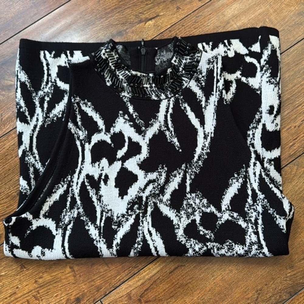 White House Black Markets Top
